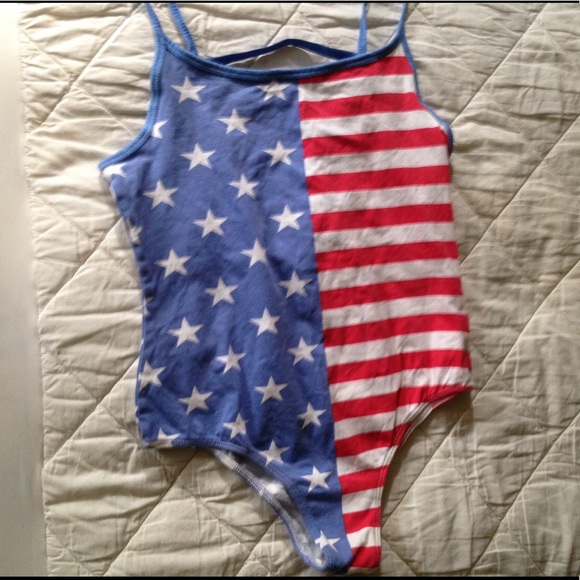 🔴 America Flag Strappy Onsie Sz M EUC 4th of July - Picture 2 of 5